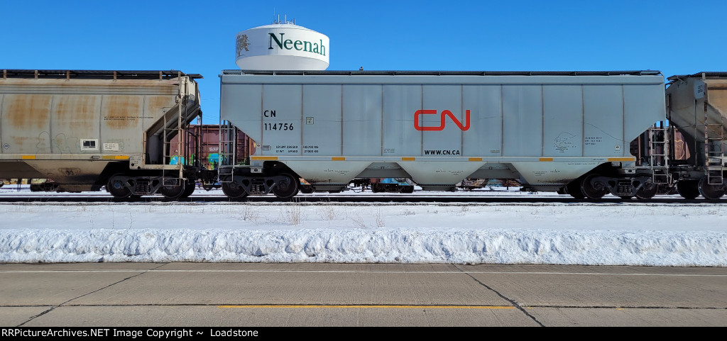 CN 114756